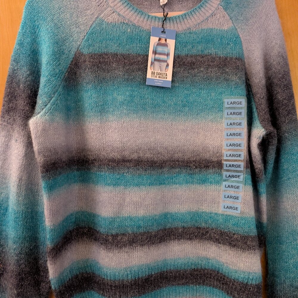 Steve Madden sweater Sz L.